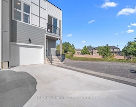 875 CONTOUR Street, Ottawa, ON , MLS #X12660476 , Image - 1