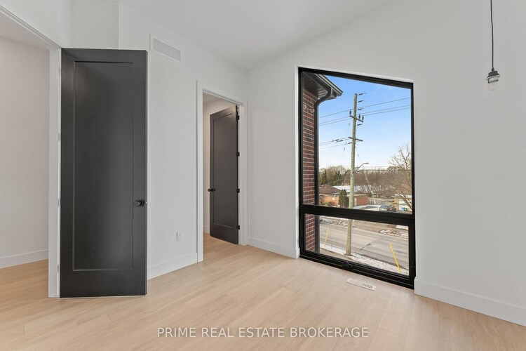 417 Baseline Road E, London South, ON, South G