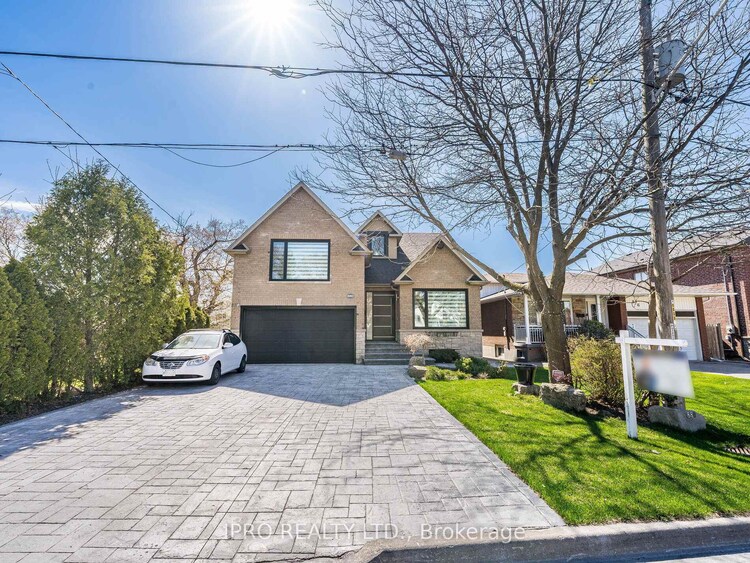 880 6th Street, Mississauga, ON, Lakeview