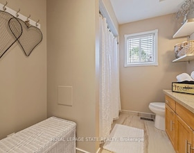 16 Linington Trail, Hamilton, ON , MLS #X12415040 , Image - 1