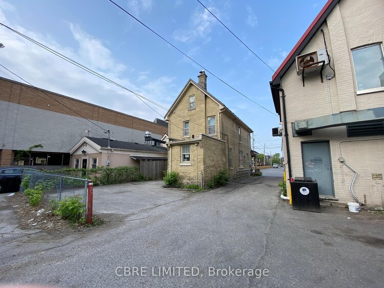 642 Richmond Street, London East, ON, East F