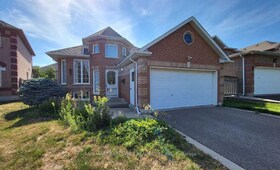 10 Torada Court, Peel, ON , MLS #W12147967 , Image - 1