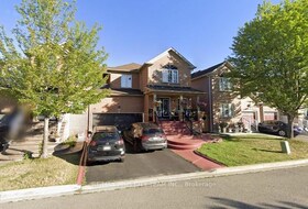 8 Nostalgia Court, Peel, ON