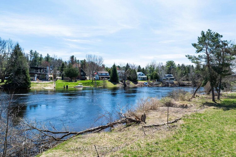 19&21&23 Kent Crescent, Bracebridge, ON, Monck (Bracebridge)