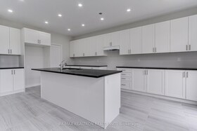 71 Big Canoe Drive, York, ON , MLS #N12148993 , Image - 1