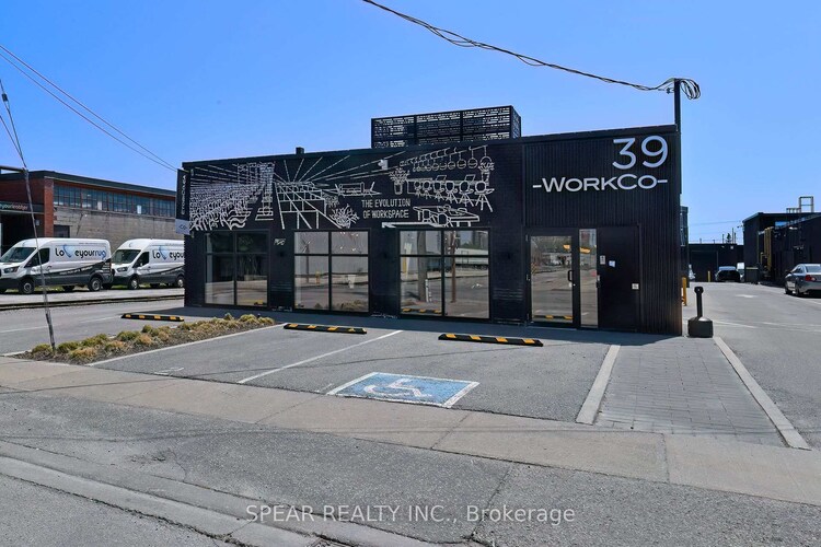 39 Advance Road, Toronto, ON, Islington-City Centre West