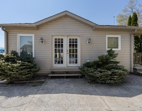 34 Hills Road, Kawartha Lakes, ON , MLS #X12685584 , Image - 1