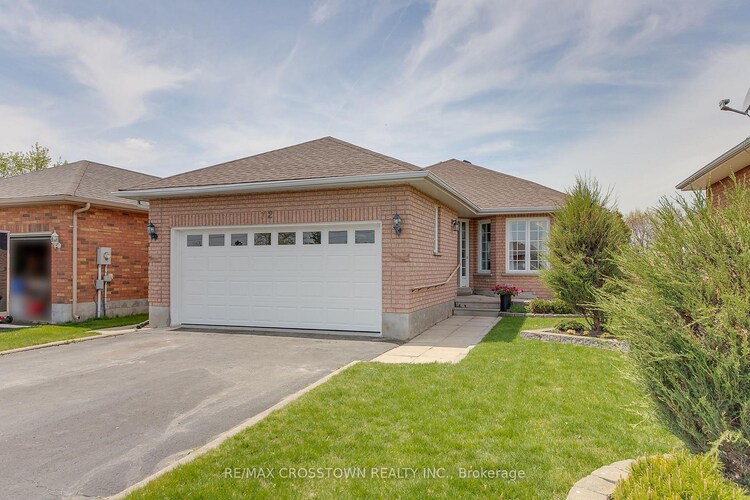 72 Buchanan Street, Barrie, ON, Grove East