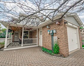 817 Merritt Drive, Halton, ON , MLS #W13047552 , Image - 1
