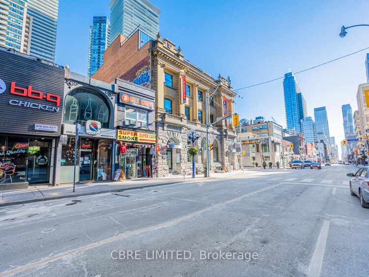 685 Yonge Street, Toronto, ON, Church-Yonge Corridor