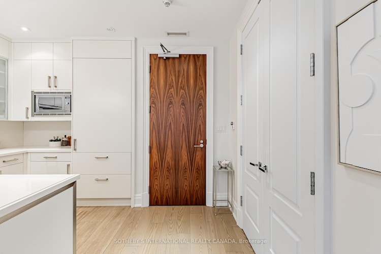 55 Scollard Street, Toronto, ON, Annex