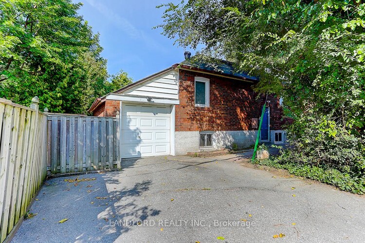 1206 Broadview Avenue, Toronto, ON, Broadview North