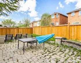 5525 Heatherleigh Avenue, Peel, ON , MLS #W12637628 , Image - 1