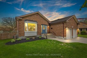 593 Forest Hill Drive, Frontenac, ON