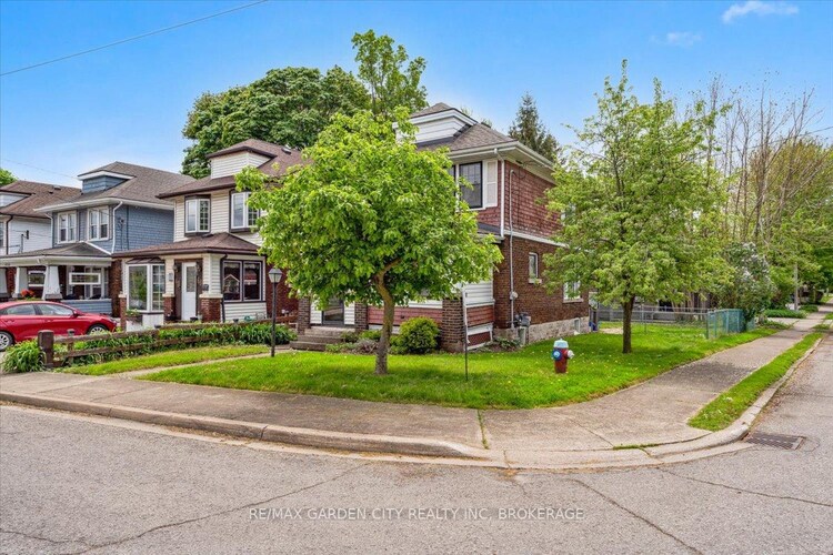 4372 SENECA Street, Niagara Falls, ON, 210 - Downtown