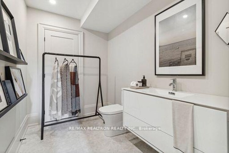 172-174 Victoria Street, Newmarket, ON, Central Newmarket