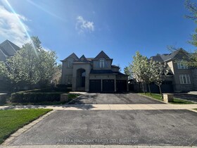 383 Paradelle Drive, York, ON , MLS #N12414456 , Image - 1