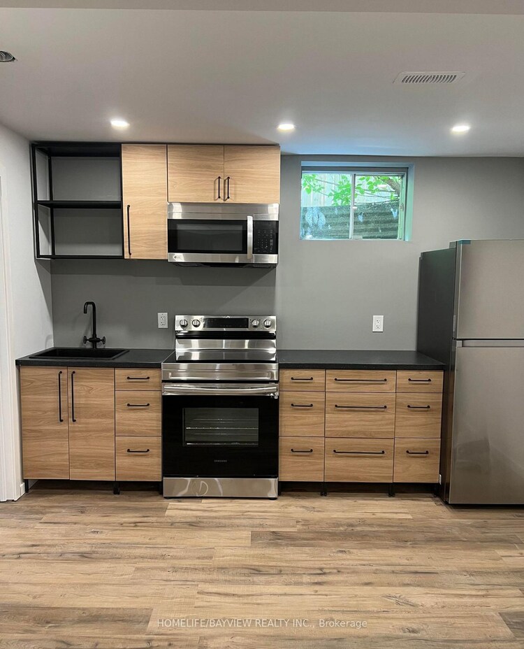 202 Glenada Court, Richmond Hill, ON, Mill Pond