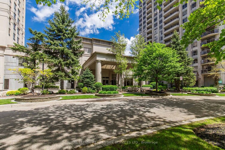 25 Kingsbridge Garden Circle, Mississauga, ON, Hurontario