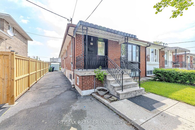 65 Elnathan Crescent, Toronto, ON, Humber Summit