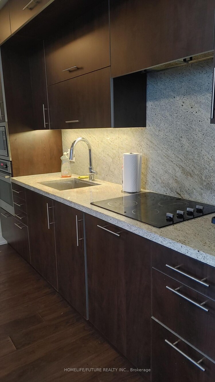 2 Anndale Drive, Toronto, ON, Willowdale East