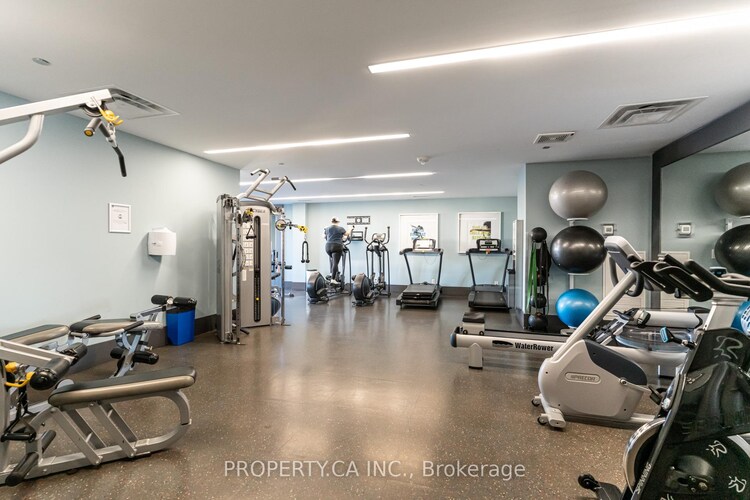 297 College Street, Toronto, ON, Kensington-Chinatown