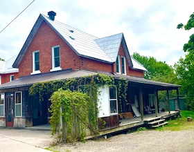 23 Main Street, Renfrew, ON , MLS #X13029798 , Image - 1