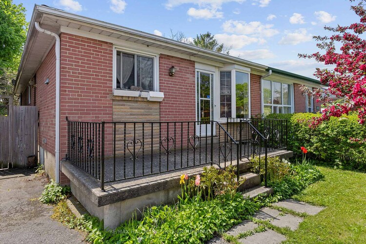 121 Emperor Street, Ajax, ON, South East