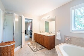 24 Edgecroft Crescent, Hamilton, ON , MLS #X12526182 , Image - 1