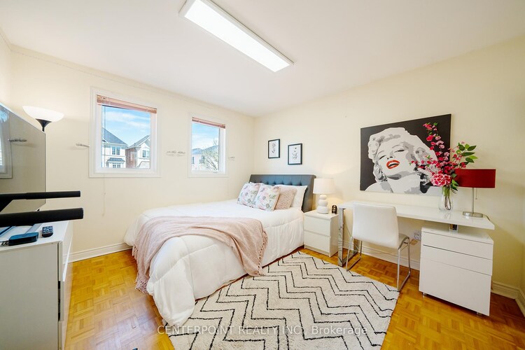 277 Oxford Street, Richmond Hill, ON, Mill Pond