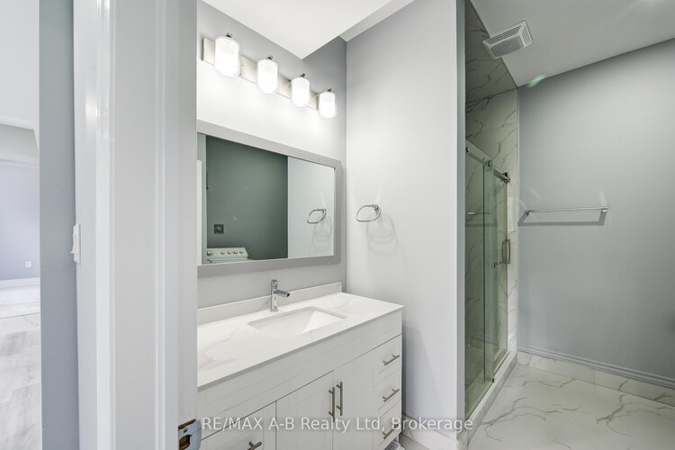 2274 34 Line, Perth East, ON, Shakespeare