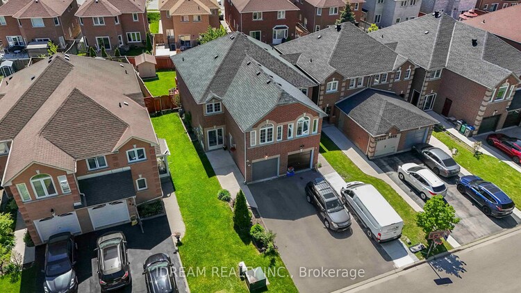 42 Mccleave Crescent, Brampton, ON, Fletcher's West
