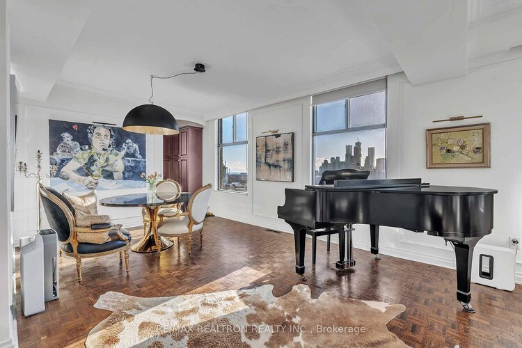 423 Avenue Road, Toronto, ON, Yonge-St. Clair