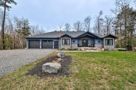 1068 Xavier Street, Muskoka, ON , MLS #X12424614 , Image - 1