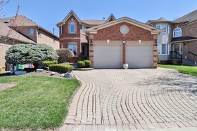 6835 Forest Park Drive, Peel, ON , MLS #W12489720 , Image - 1