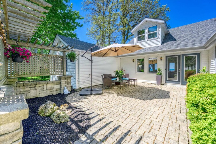 3186 Dana Street, Plympton-Wyoming, ON, Plympton Wyoming