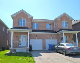 228 Ridley Crescent, Grey County, ON , MLS #X12586500 , Image - 1