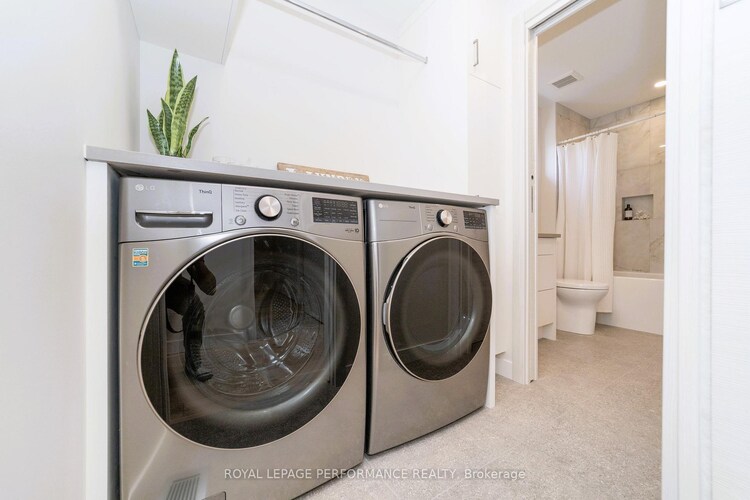 424 Avondale Avenue, Carlingwood - Westboro and Area, ON, 5104 - McKellar/Highland