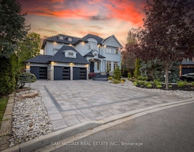 24 McArthur Heights, Peel, ON , MLS #W13117660 , Image - 1