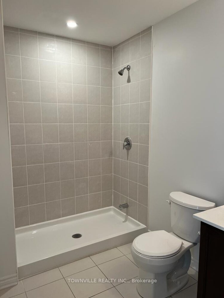 18 Lincoln Drive, Belleville, ON, Belleville Ward