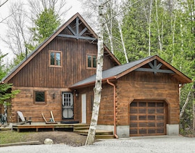 208554 26 Highway, Grey County, ON , MLS #X13095636 , Image - 1