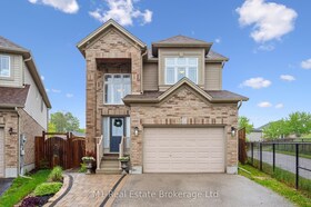 12 Oakes Court, Wellington, ON , MLS #X12484302 , Image - 1