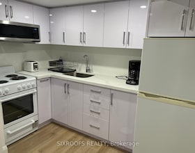 390 Lake Promenade, Toronto, ON , MLS #W12837270 , Image - 1