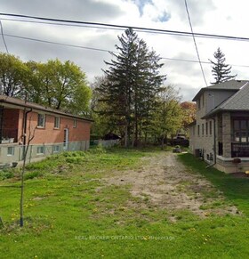 33 Andrew Avenue, Toronto, ON