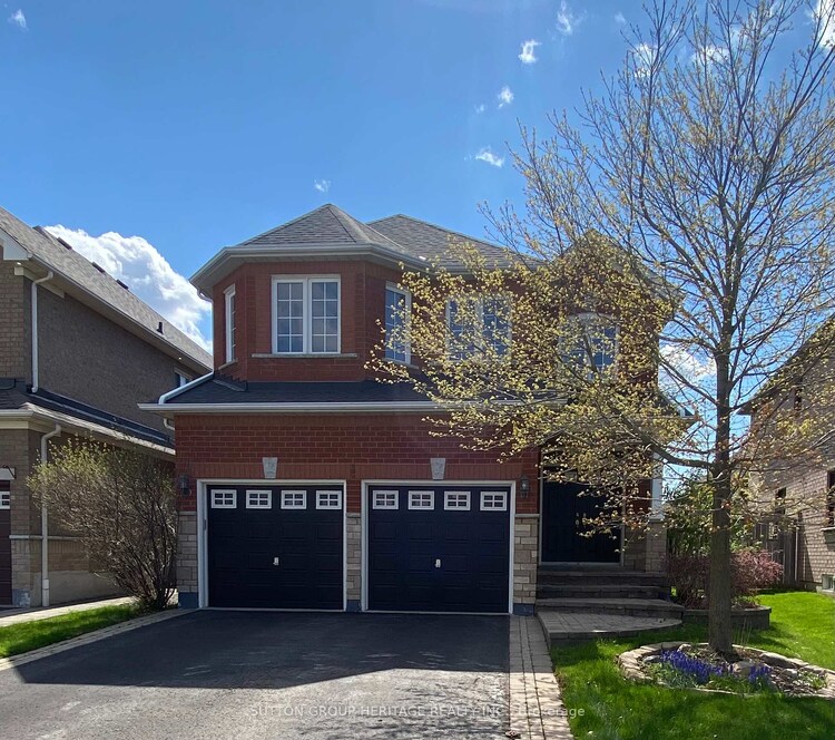 34 Ball Crescent, Whitby, ON, Williamsburg