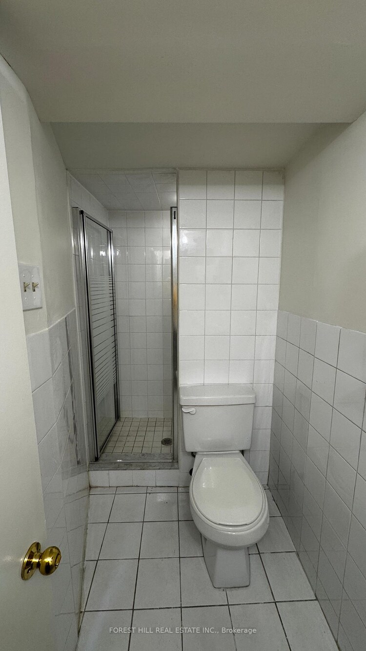 168 Sheppard Avenue W, Toronto, ON, Lansing-Westgate