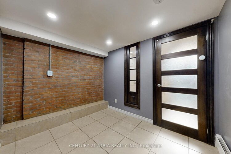 2828 Danforth Avenue, Toronto, ON, East End-Danforth