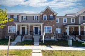 802 Broadway Boulevard, Peterborough, ON , MLS #40733292 , Image - 1