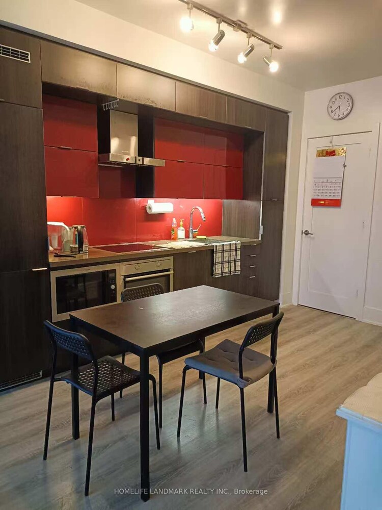 300 Front St W Street, Toronto, ON, Waterfront Communities C1