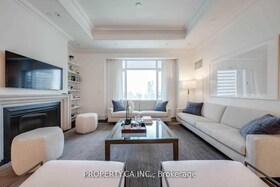311 Bay Street, Toronto, ON , MLS #C13501780 , Image - 1
